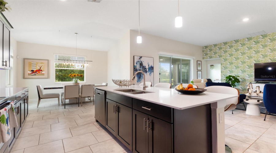 DAVENPORT, Florida 33896, 4 Bedrooms Bedrooms, ,3 BathroomsBathrooms,Residential,For Sale,CROQUET,0,MFRS5136183