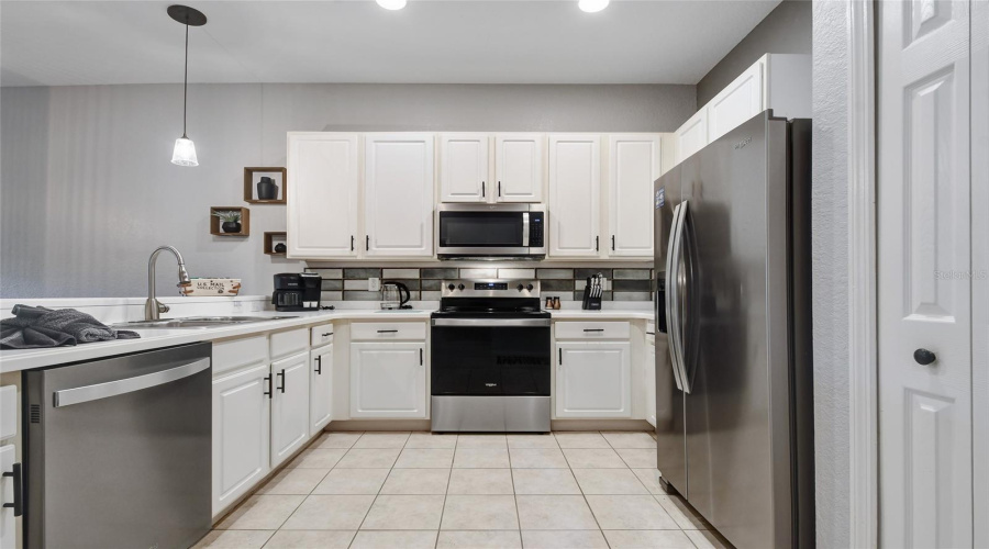 DAVENPORT, Florida 33897, 2 Bedrooms Bedrooms, ,2 BathroomsBathrooms,Residential,For Sale,NEW PROVIDENCE PROMENADE,0,MFRS5136341