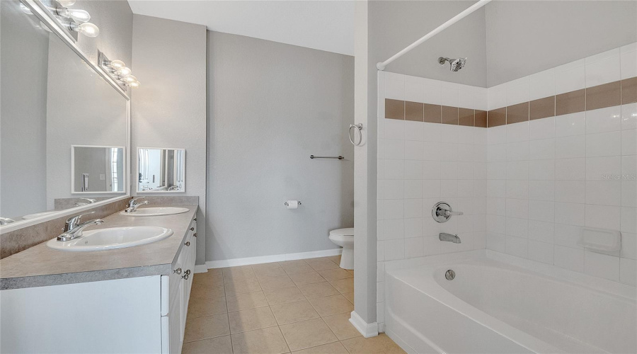 DAVENPORT, Florida 33896, 3 Bedrooms Bedrooms, ,2 BathroomsBathrooms,Residential,For Sale,TERRACE RIDGE,0,MFRO6351764