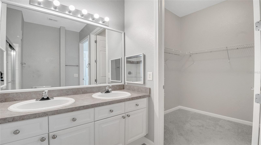 DAVENPORT, Florida 33896, 3 Bedrooms Bedrooms, ,2 BathroomsBathrooms,Residential,For Sale,TERRACE RIDGE,0,MFRO6351764