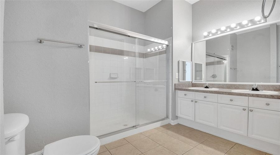 DAVENPORT, Florida 33896, 3 Bedrooms Bedrooms, ,2 BathroomsBathrooms,Residential,For Sale,TERRACE RIDGE,0,MFRO6351764
