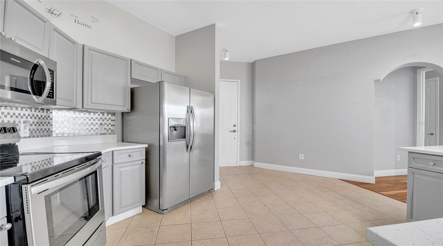 DAVENPORT, Florida 33896, 3 Bedrooms Bedrooms, ,2 BathroomsBathrooms,Residential,For Sale,TERRACE RIDGE,0,MFRO6351764