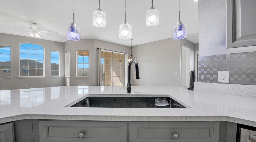DAVENPORT, Florida 33896, 3 Bedrooms Bedrooms, ,2 BathroomsBathrooms,Residential,For Sale,TERRACE RIDGE,0,MFRO6351764
