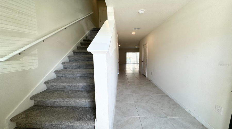DAVENPORT, Florida 33837, 3 Bedrooms Bedrooms, ,2 BathroomsBathrooms,Residential,For Sale,PENGUIN,0,MFRS5136083