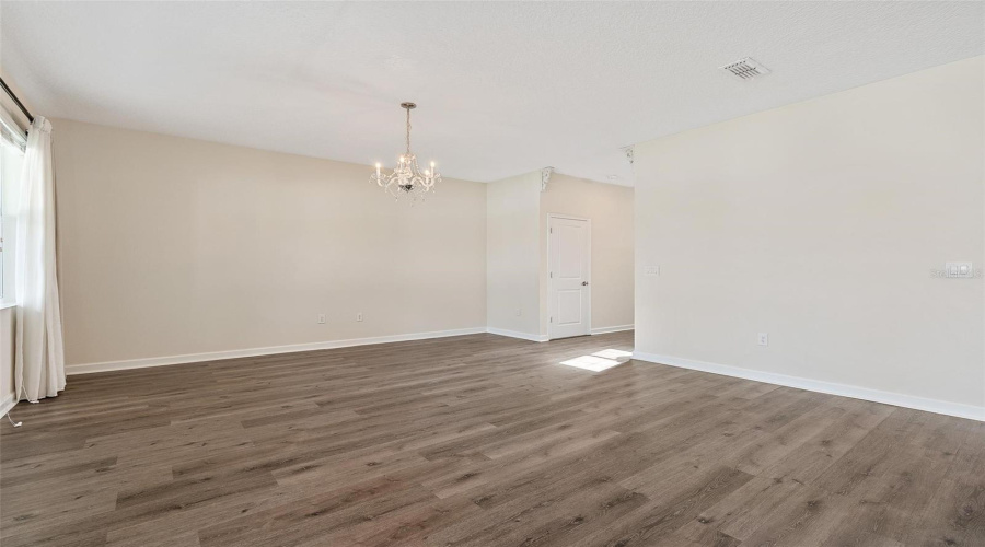 KISSIMMEE, Florida 34746, 4 Bedrooms Bedrooms, ,2 BathroomsBathrooms,Residential,For Sale,SEQUEL,0,MFRO6351604