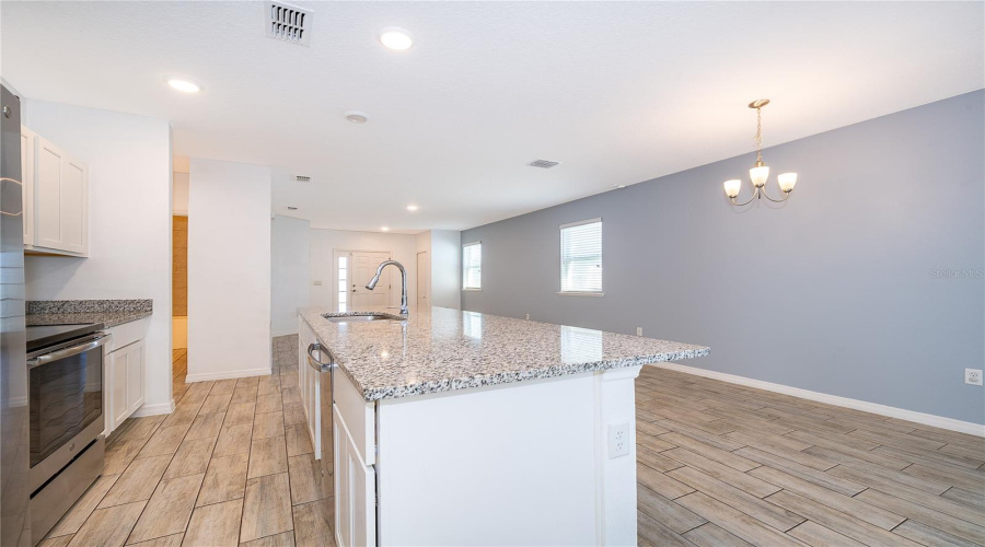 KISSIMMEE, Florida 34746, 3 Bedrooms Bedrooms, ,2 BathroomsBathrooms,Residential,For Sale,DESERT ROSE,0,MFRS5136491