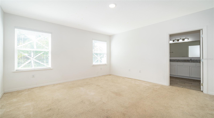 KISSIMMEE, Florida 34746, 3 Bedrooms Bedrooms, ,2 BathroomsBathrooms,Residential,For Sale,DESERT ROSE,0,MFRS5136491