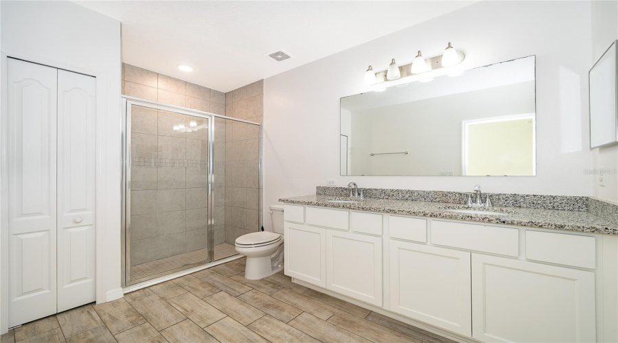 KISSIMMEE, Florida 34746, 3 Bedrooms Bedrooms, ,2 BathroomsBathrooms,Residential,For Sale,DESERT ROSE,0,MFRS5136491