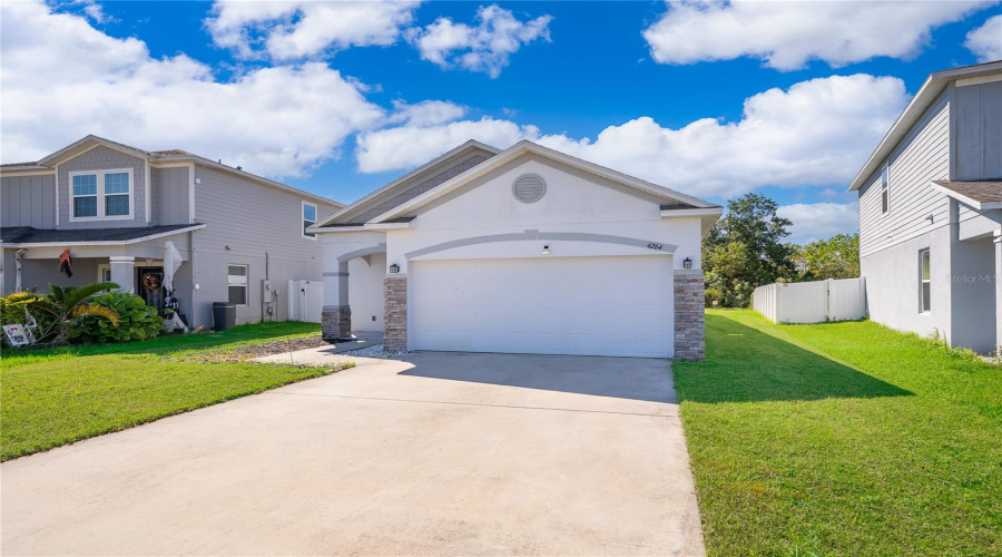 KISSIMMEE, Florida 34746, 3 Bedrooms Bedrooms, ,2 BathroomsBathrooms,Residential,For Sale,DESERT ROSE,0,MFRS5136491