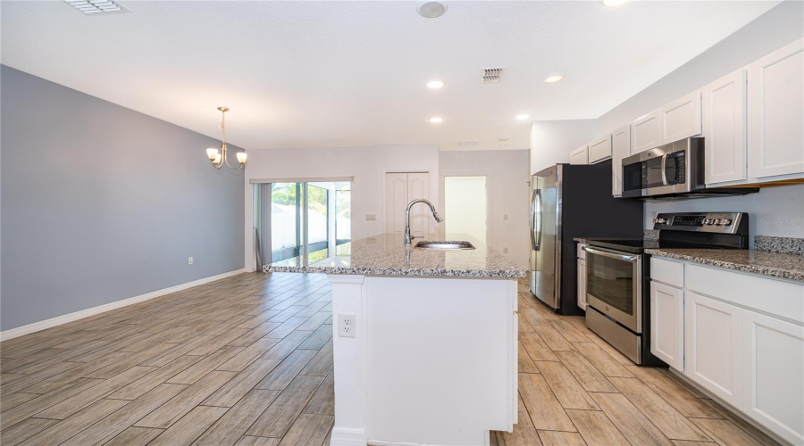 KISSIMMEE, Florida 34746, 3 Bedrooms Bedrooms, ,2 BathroomsBathrooms,Residential,For Sale,DESERT ROSE,0,MFRS5136491