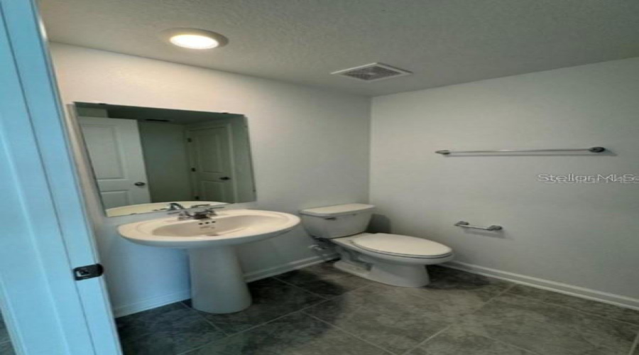 DAVENPORT, Florida 33837, 3 Bedrooms Bedrooms, ,2 BathroomsBathrooms,Residential,For Sale,PIERR,0,MFRS5136152