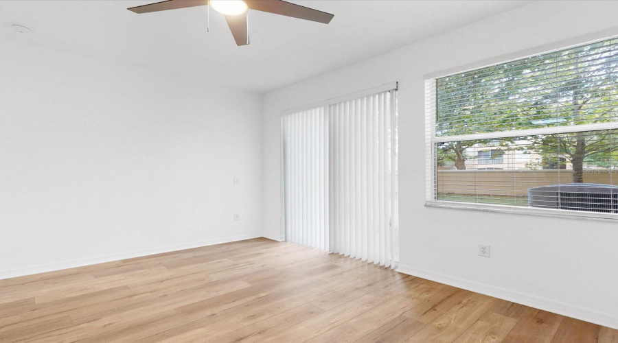 KISSIMMEE, Florida 34747, 3 Bedrooms Bedrooms, ,3 BathroomsBathrooms,Residential,For Sale,LONG ISLAND,0,MFRS5136510