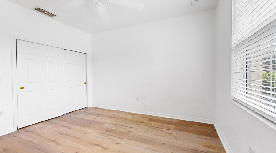 KISSIMMEE, Florida 34747, 3 Bedrooms Bedrooms, ,3 BathroomsBathrooms,Residential,For Sale,LONG ISLAND,0,MFRS5136510