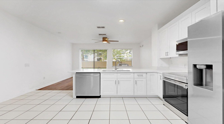 KISSIMMEE, Florida 34747, 3 Bedrooms Bedrooms, ,3 BathroomsBathrooms,Residential,For Sale,LONG ISLAND,0,MFRS5136510