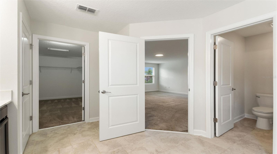 DAVENPORT, Florida 33837, 5 Bedrooms Bedrooms, ,3 BathroomsBathrooms,Residential,For Sale,BRUNSWICK,0,MFRS5136449