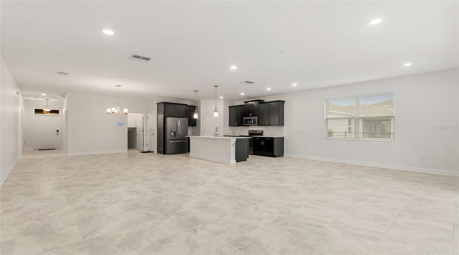 DAVENPORT, Florida 33837, 5 Bedrooms Bedrooms, ,3 BathroomsBathrooms,Residential,For Sale,BRUNSWICK,0,MFRS5136449