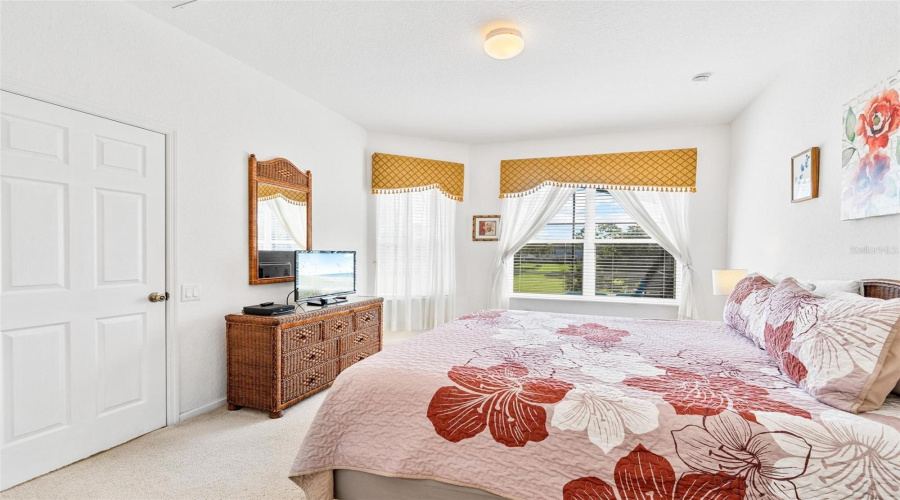 KISSIMMEE, Florida 34747, 5 Bedrooms Bedrooms, ,5 BathroomsBathrooms,Residential,For Sale,BASNETT,0,MFRS5135927