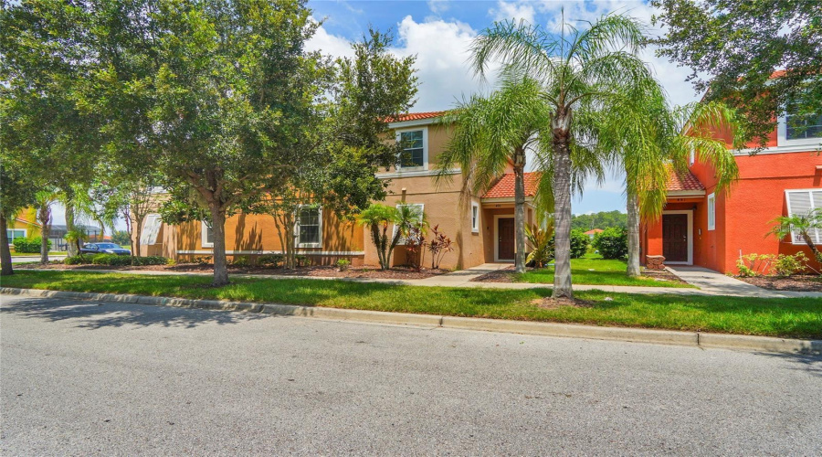 KISSIMMEE, Florida 34746, 4 Bedrooms Bedrooms, ,3 BathroomsBathrooms,Residential,For Sale,LAS FUENTES,0,MFRO6343193