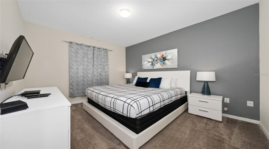 KISSIMMEE, Florida 34746, 2 Bedrooms Bedrooms, ,2 BathroomsBathrooms,Residential,For Sale,PARADOX,0,MFRS5119723