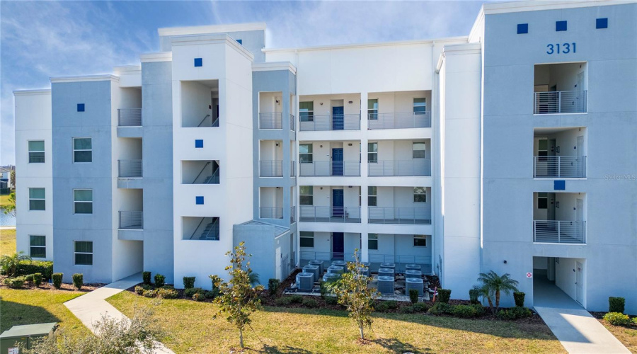 KISSIMMEE, Florida 34746, 2 Bedrooms Bedrooms, ,2 BathroomsBathrooms,Residential,For Sale,PARADOX,0,MFRS5119723
