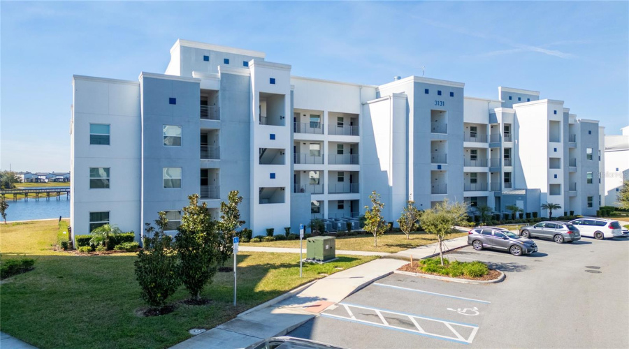 KISSIMMEE, Florida 34746, 2 Bedrooms Bedrooms, ,2 BathroomsBathrooms,Residential,For Sale,PARADOX,0,MFRS5119723