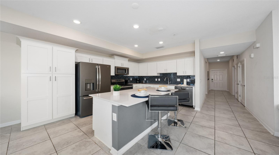 KISSIMMEE, Florida 34746, 2 Bedrooms Bedrooms, ,2 BathroomsBathrooms,Residential,For Sale,PARADOX,0,MFRS5119723