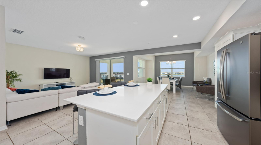KISSIMMEE, Florida 34746, 2 Bedrooms Bedrooms, ,2 BathroomsBathrooms,Residential,For Sale,PARADOX,0,MFRS5119723