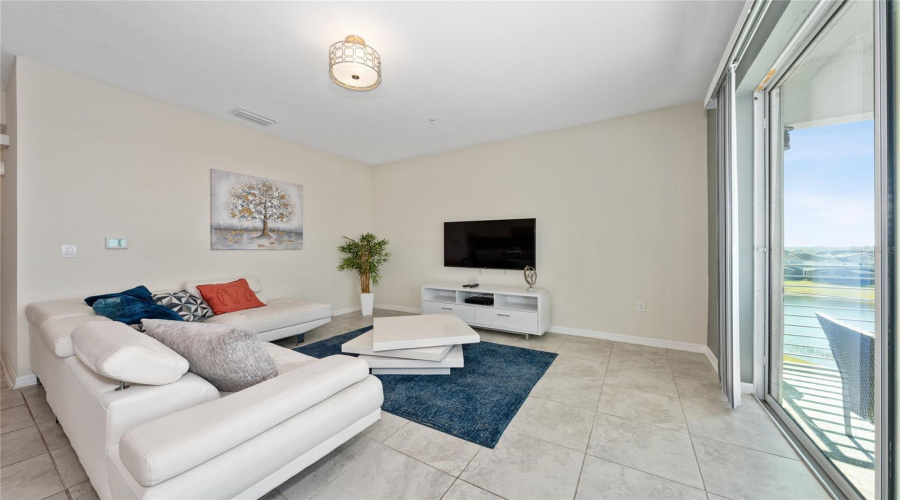 KISSIMMEE, Florida 34746, 2 Bedrooms Bedrooms, ,2 BathroomsBathrooms,Residential,For Sale,PARADOX,0,MFRS5119723