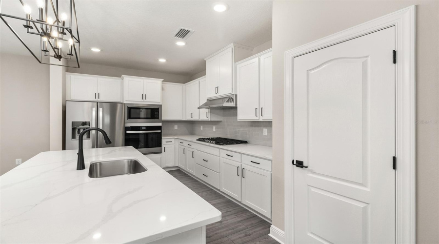 KISSIMMEE, Florida 34747, 6 Bedrooms Bedrooms, ,4 BathroomsBathrooms,Residential,For Sale,SOMERSWORTH,0,MFRTB8422701