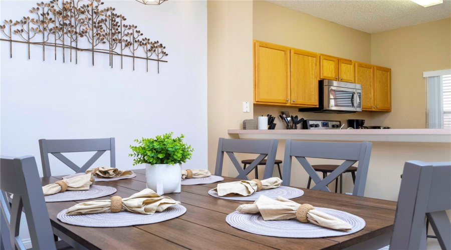 KISSIMMEE, Florida 34747, 3 Bedrooms Bedrooms, ,2 BathroomsBathrooms,Residential,For Sale,BLUE LAGOON,0,MFRS5136459