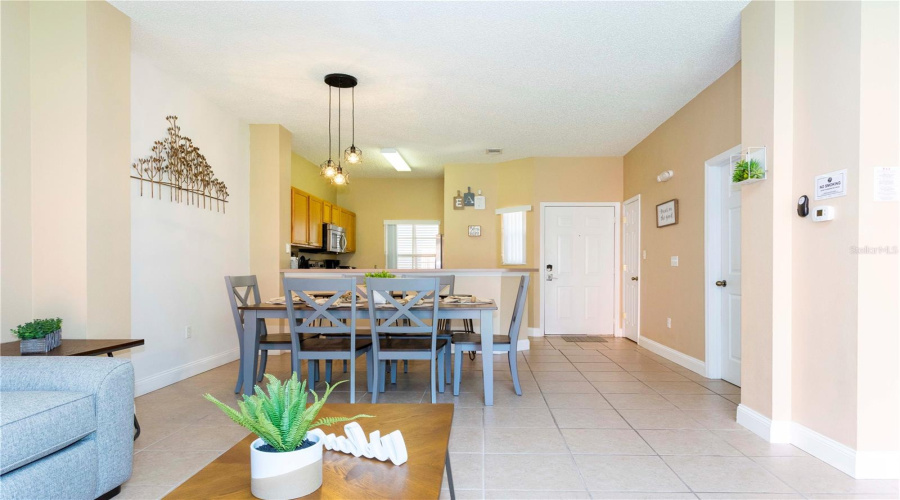 KISSIMMEE, Florida 34747, 3 Bedrooms Bedrooms, ,2 BathroomsBathrooms,Residential,For Sale,BLUE LAGOON,0,MFRS5136459