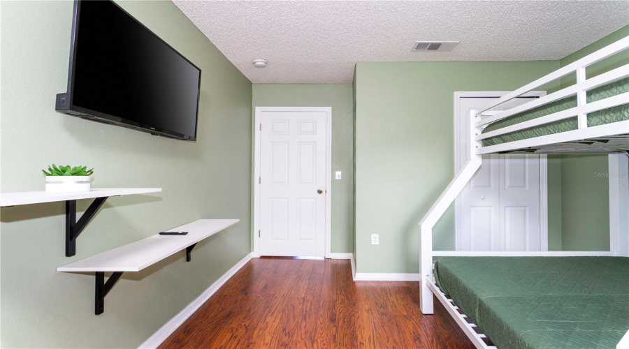 KISSIMMEE, Florida 34747, 3 Bedrooms Bedrooms, ,2 BathroomsBathrooms,Residential,For Sale,BLUE LAGOON,0,MFRS5136459