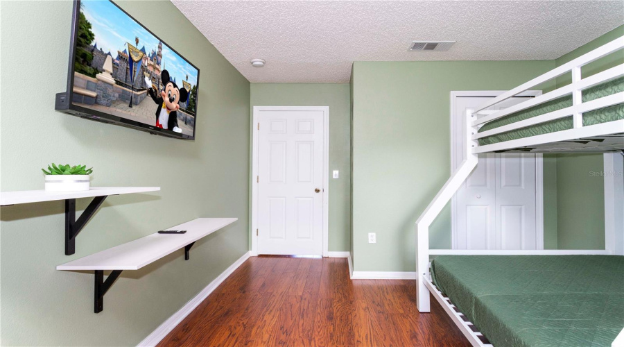 KISSIMMEE, Florida 34747, 3 Bedrooms Bedrooms, ,2 BathroomsBathrooms,Residential,For Sale,BLUE LAGOON,0,MFRS5136459