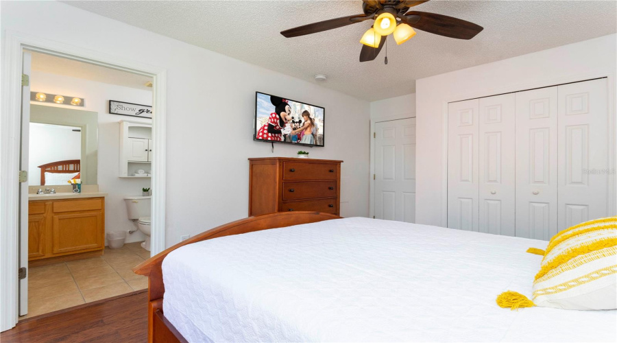 KISSIMMEE, Florida 34747, 3 Bedrooms Bedrooms, ,2 BathroomsBathrooms,Residential,For Sale,BLUE LAGOON,0,MFRS5136459
