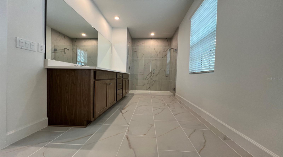 Island Village Lot 291 Primary Bathroom