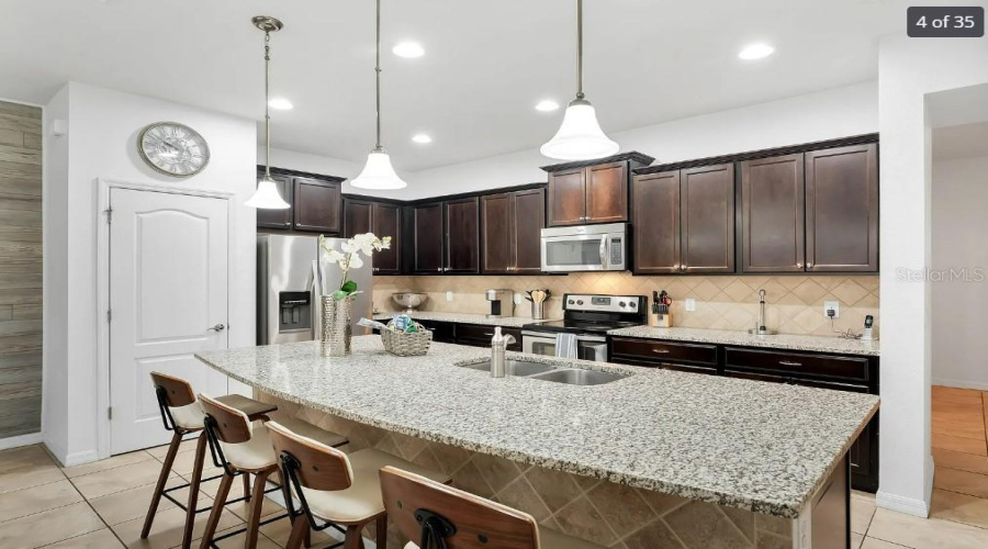 KISSIMMEE, Florida 34747, 5 Bedrooms Bedrooms, ,4 BathroomsBathrooms,Residential,For Sale,ROME,0,MFRTB8436614