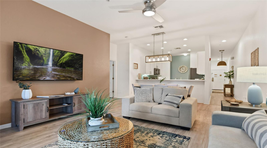 DAVENPORT, Florida 33897, 3 Bedrooms Bedrooms, ,2 BathroomsBathrooms,Residential,For Sale,LUCAYA,0,MFRS5136547