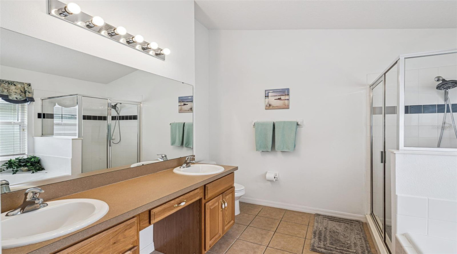 DAVENPORT, Florida 33897, 3 Bedrooms Bedrooms, ,2 BathroomsBathrooms,Residential,For Sale,MOORGATE,0,MFRS5136593