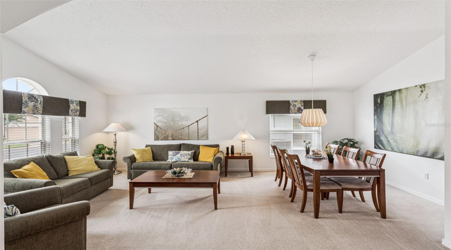 DAVENPORT, Florida 33897, 3 Bedrooms Bedrooms, ,2 BathroomsBathrooms,Residential,For Sale,MOORGATE,0,MFRS5136593