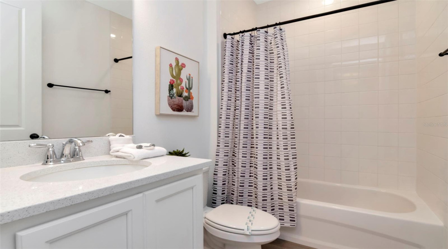 DAVENPORT, Florida 33896, 4 Bedrooms Bedrooms, ,3 BathroomsBathrooms,Residential,For Sale,DERWENT,0,MFRTB8436067