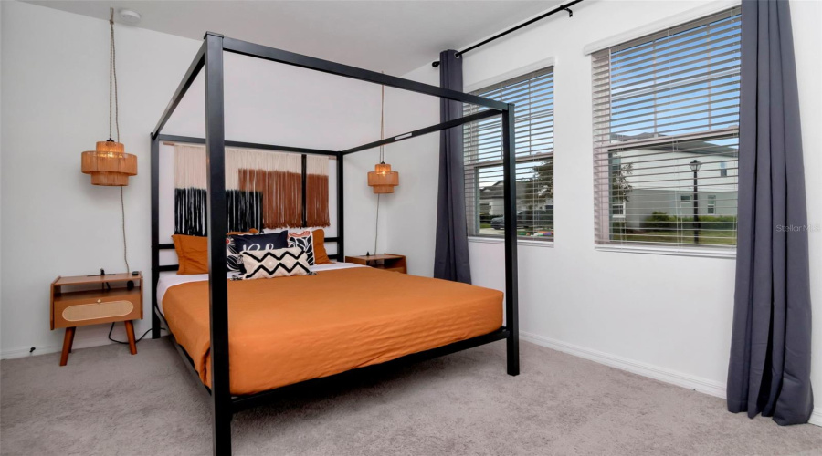 DAVENPORT, Florida 33896, 4 Bedrooms Bedrooms, ,3 BathroomsBathrooms,Residential,For Sale,DERWENT,0,MFRTB8436067