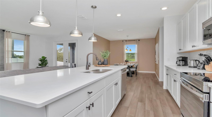 DAVENPORT, Florida 33896, 4 Bedrooms Bedrooms, ,3 BathroomsBathrooms,Residential,For Sale,DERWENT,0,MFRTB8436067