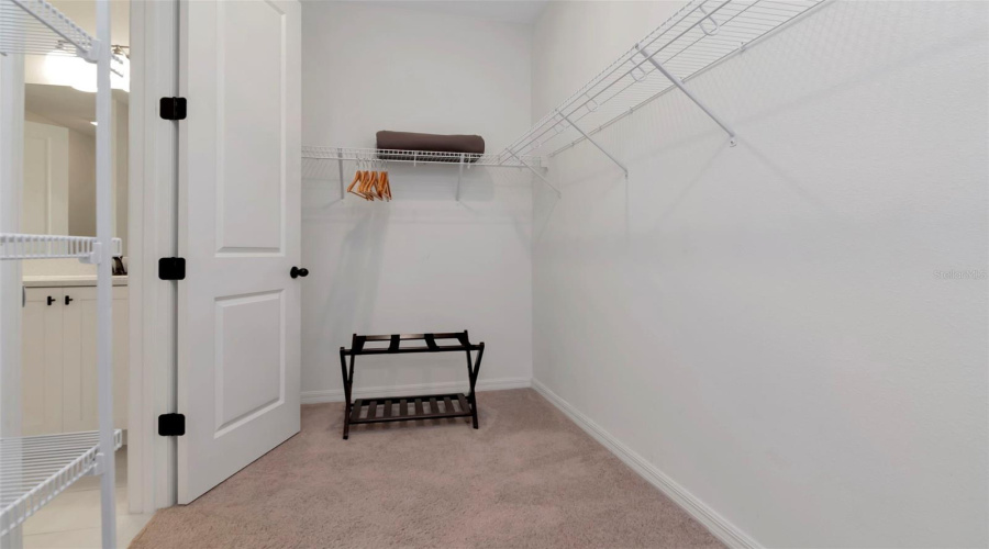 DAVENPORT, Florida 33896, 4 Bedrooms Bedrooms, ,3 BathroomsBathrooms,Residential,For Sale,DERWENT,0,MFRTB8436067