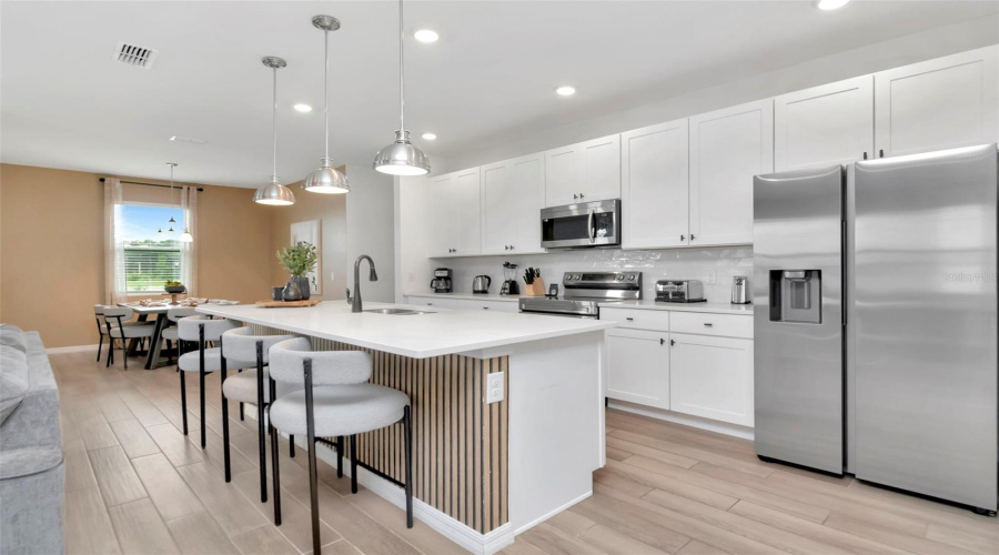 DAVENPORT, Florida 33896, 4 Bedrooms Bedrooms, ,3 BathroomsBathrooms,Residential,For Sale,DERWENT,0,MFRTB8436067