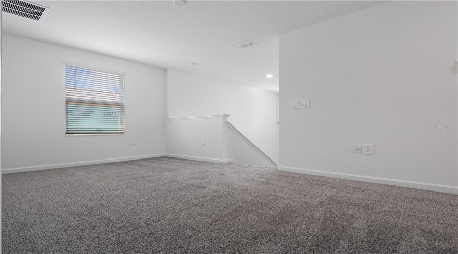 DAVENPORT, Florida 33837, 4 Bedrooms Bedrooms, ,2 BathroomsBathrooms,Residential,For Sale,JETT,0,MFRS5135411