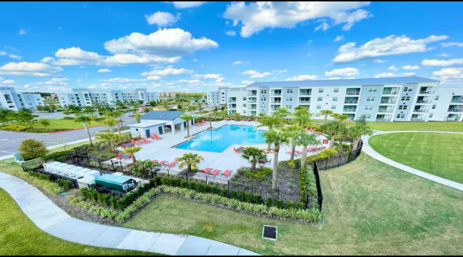 KISSIMMEE, Florida 34746, 2 Bedrooms Bedrooms, ,2 BathroomsBathrooms,Residential,For Sale,PARADOX,0,MFRO6298745