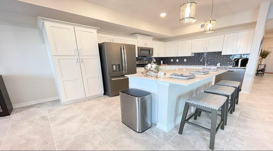 KISSIMMEE, Florida 34746, 2 Bedrooms Bedrooms, ,2 BathroomsBathrooms,Residential,For Sale,PARADOX,0,MFRO6298745
