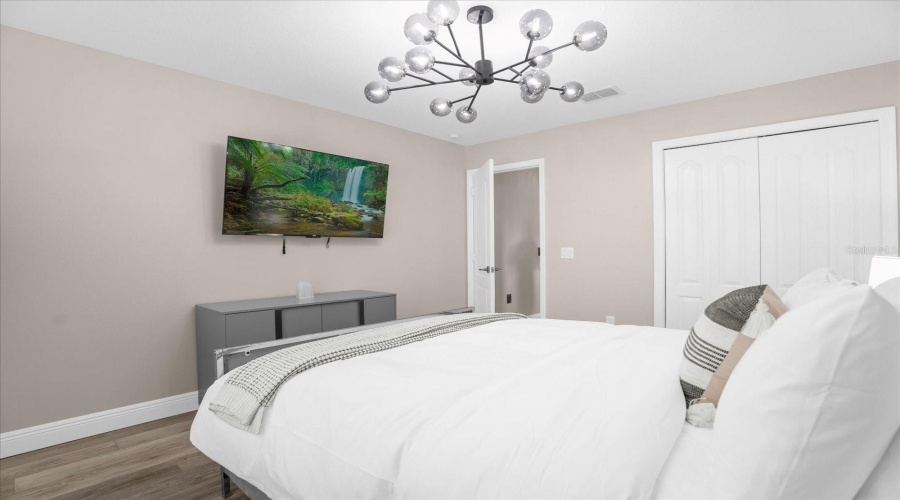 guess bedroom 2