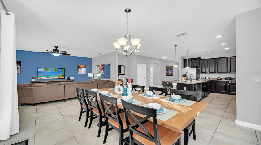 KISSIMMEE, Florida 34747, 6 Bedrooms Bedrooms, ,5 BathroomsBathrooms,Residential,For Sale,BANANA PALM,0,MFRO6352251