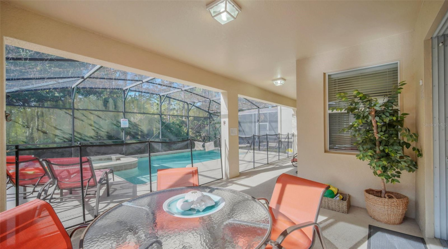 KISSIMMEE, Florida 34747, 6 Bedrooms Bedrooms, ,5 BathroomsBathrooms,Residential,For Sale,BANANA PALM,0,MFRO6352251